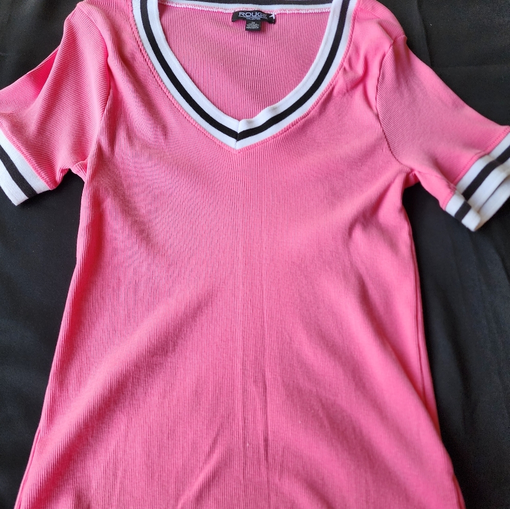 Ladies pink vneck shirt
